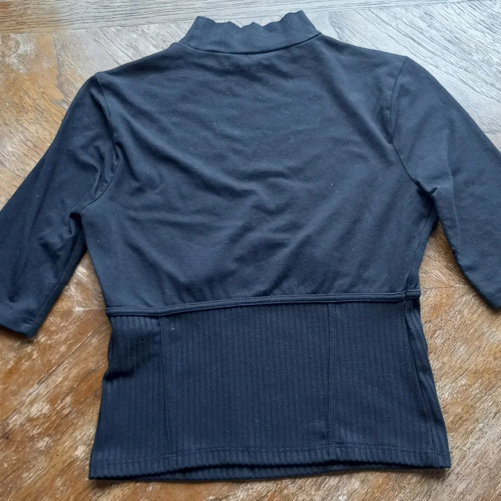 🍀GUESS Sexy Black High Neck Top!!! - Picture 7 of 7